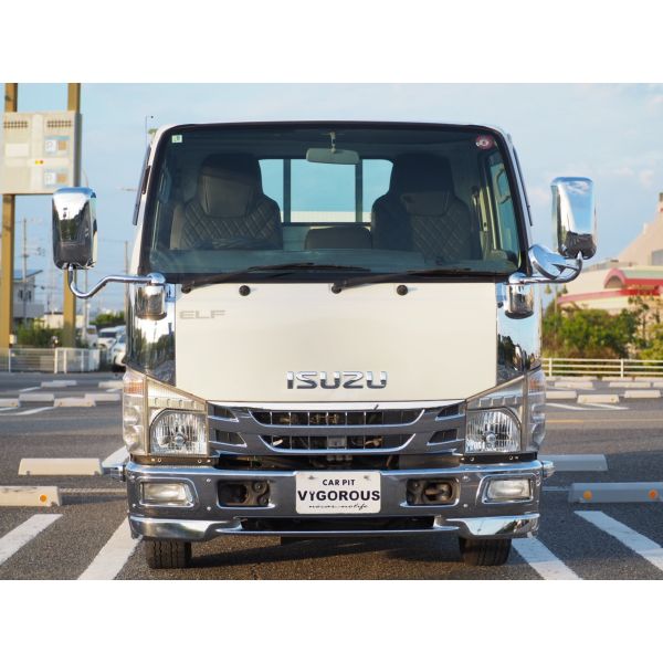 Isuzu Elf Truck 2 Ton Wide Long Low Floor MT Load Size 430/207/38 ETC Aluminum Block Hill Start Assist Leveler Rearview Camera1Spare Tire 2Ton Base 2Ton Car Mission Manual MT Mounting Flat Car 6 Speed