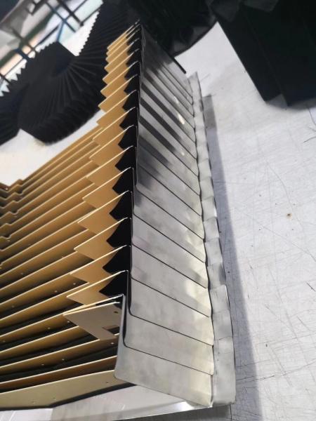 highly durability  laminar bellow / hinged steel lamellas  for agaist red hot sharp edged swarf .