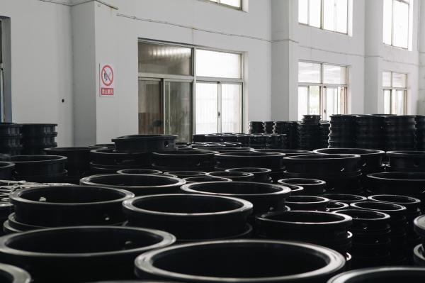 Black NBR Seat Butterfly Valve , Centerline 1 '' - 54 '' Hub Seal Seat