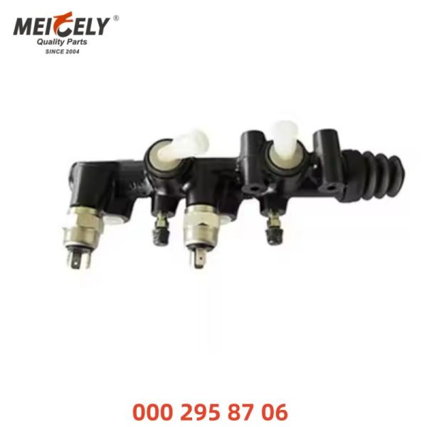 Truck Brake Master Cylinder OEM A3842950006 6170522213 A9792950006 A9792950106 For BENZ