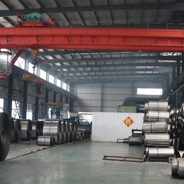 O ferro preto Dx51 Z275 galvanizou o baixo carbono 0.12mm da bobina de aço para telhar a folha
