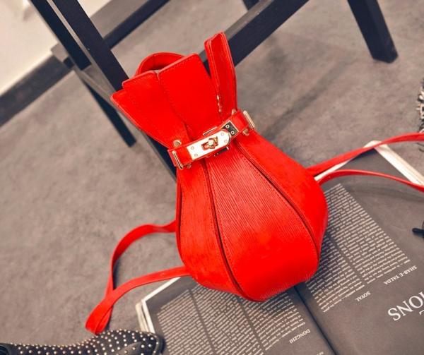 2016 street fashion vase Backpack new female fashion color of spring