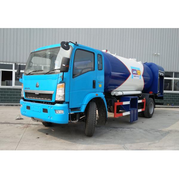 HOWO Bobtail LPG Gas Tanker Truck Tank Transport Truck 15000 Liter 6 Ton With 2