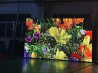 Exibição LED a cores inteiras para eventos publicitários e mais parede de vídeo P4 de alta densidade com tecnologia avançada de controle e ampla compatibilidade para visuais impressionantes
