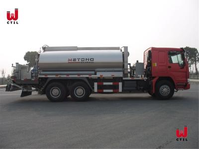 Sinotruk 6x4 Heating Asphalt Tack Truck 20t Bitumen Distributor Truck