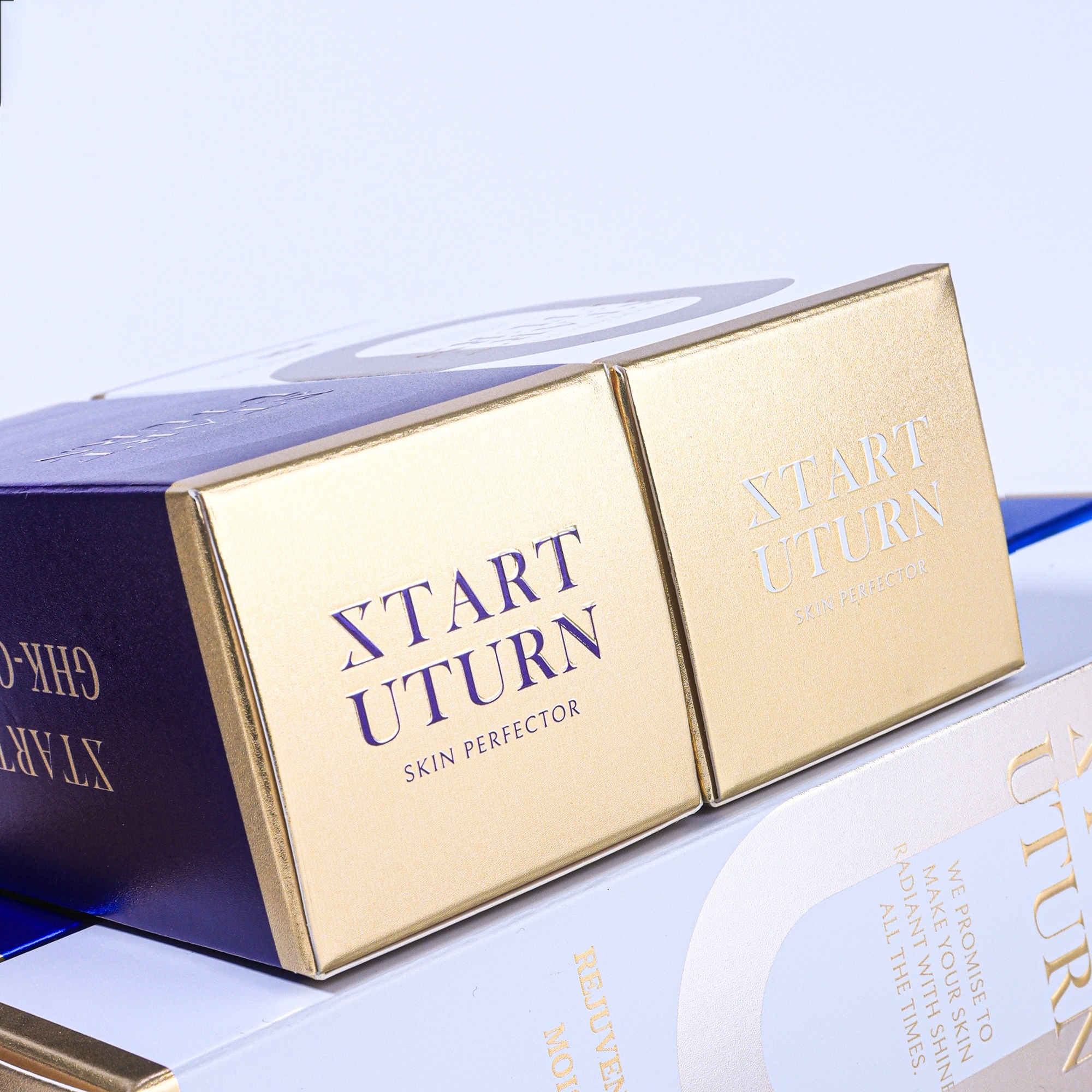 Luxury Gradient Blue Purple Cosmetic Rigid Box Gold Foil Edge Skin Care Packaging with Geometric Design