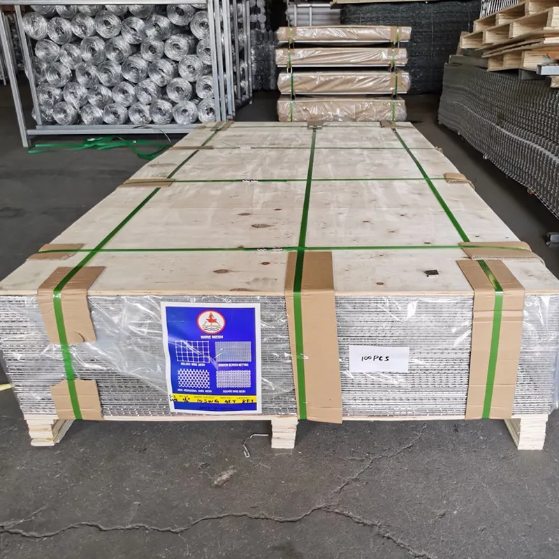3.4mm Wire*15cm Mesh *1.22*2.44 Black Welded Wire Mesh Panel for Canada
