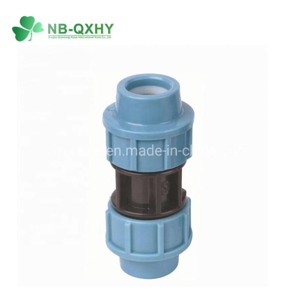 Fittings de compressão de PP de cor bonita e com cotovelo igual para água de irrigação azul profundo