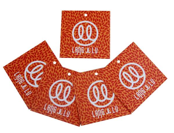Lanlu 800gsm Artpaper Matt Coat Clothing Hangtags White Strings For lady fashion Dress