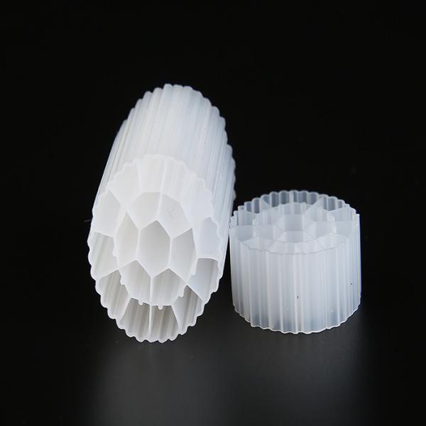 MBBR Bio Balls PE MBBR Filter Media 19 Hole Numbers For Sewage Treatment