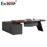 Mesa de escritório de madeira preta estilo comercial com mobiliário de escritório de armário lateral