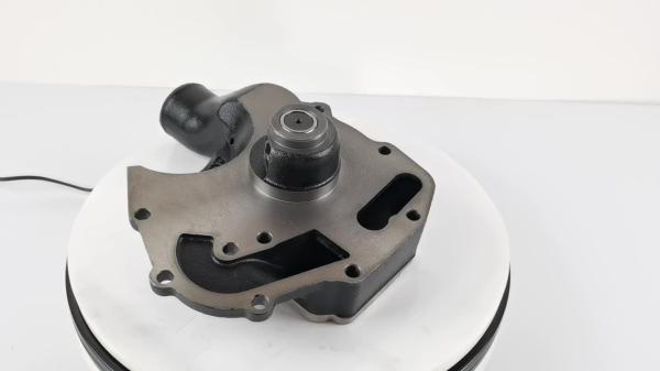 U5MW0208 Excavator Water Pump Fit C4.4 C6.6 Diesel Engine Durable