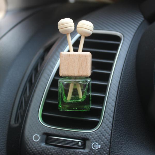 Botella de perfume para coche con bola de madera de ratán de 8 ml con tapa de madera