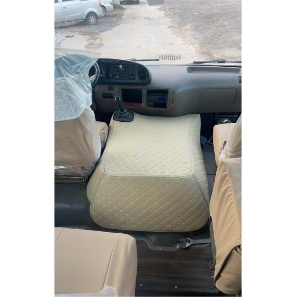 30 Seats LHD Driving Bus with 4104ml Displacement and Diesel Fuel to Meet Your Needs
