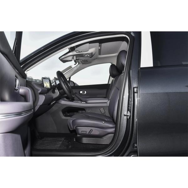 Leap Motor C16 2024 SUV eléctrico de 6 asientos de primera línea con 1095 km de alcance completo y transmisión de una sola velocidad