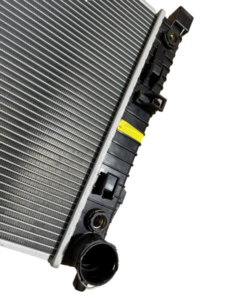 2002-2004 Ano Peças para automóveis Radiador de alumínio para Mercedes-Benz W203 A209 C209 3513408