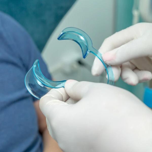 12X24CM Disposable Medical Latex Gloves