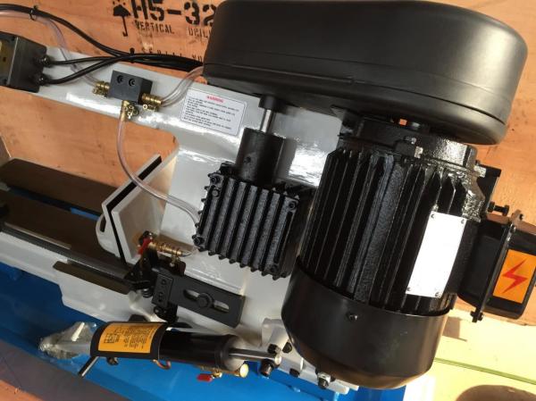 China supplier BS-916V Band saw machine with free blade for metal cutting
