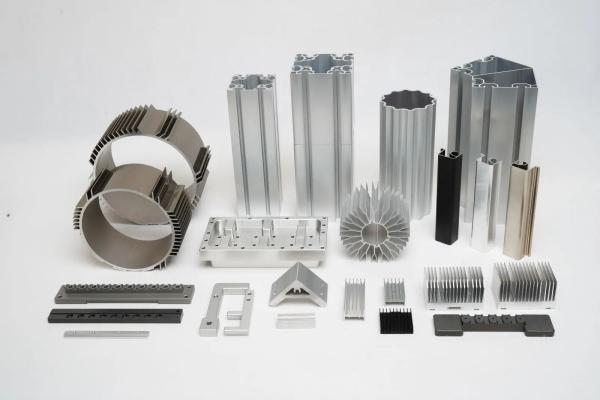 Corrosion Resistance Painting Aluminum Extrusion Parts 520 Deg Extruded Aluminum Shapes