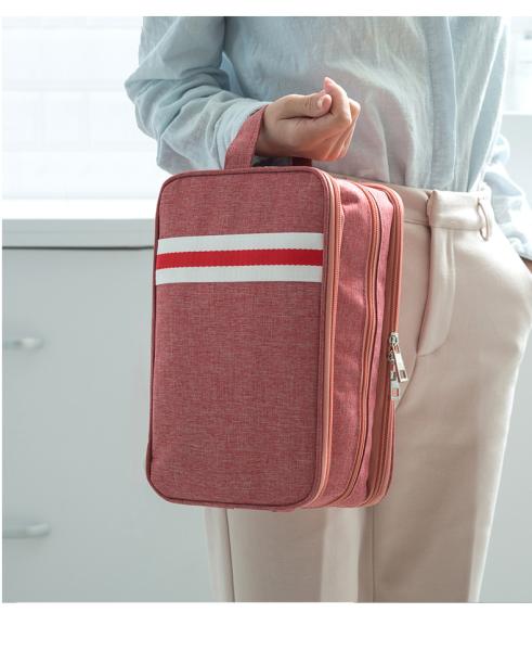 Ladies Red / Pink / Black Makeup Carry Bag Large Capacity Customized Logo