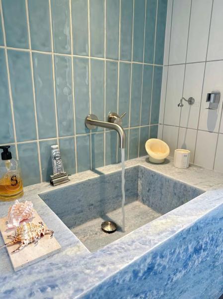 Luxury Blue Crystal Marble Washbasin | Sapphire Blue Vanity for Premium Bathrooms