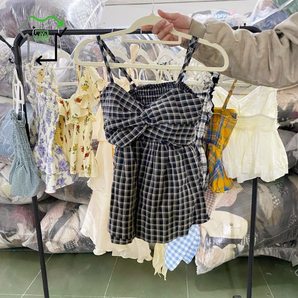 Mixed Size Used Tie On Top Dress Skirt Patterned Second Hand Sling Clothing