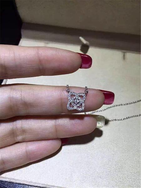  full diamonds necklace  18kt gold with white gold
