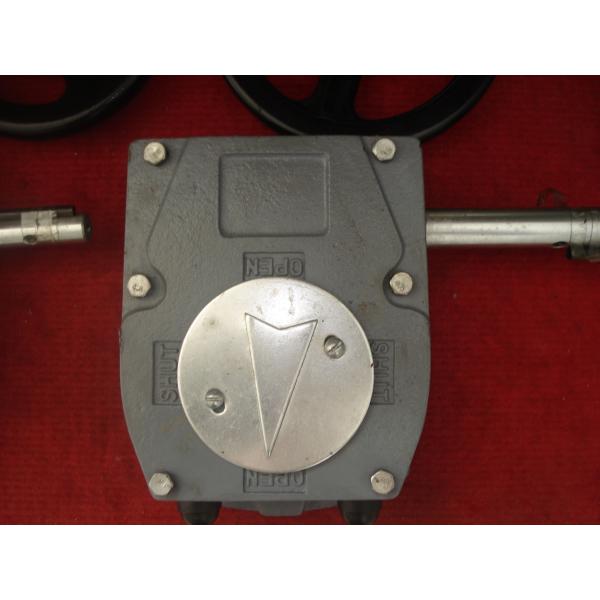 Moo Type Worm Gear Box For Waterworks Purpose