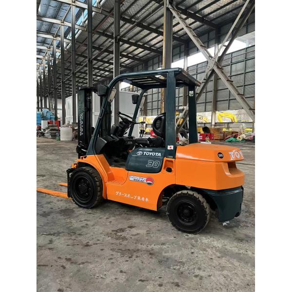 3 тонны подержанной вилочной погрузки Toyota Diesel Toyota 7FD30 из Японии