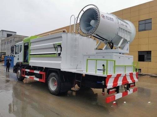 Dongfeng Duolika D9 Used Water Tank Truck