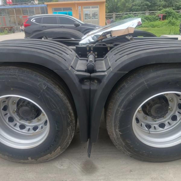 Shaanxi Automobile Delong 6X4 Diesel Tractor Truck Sales for Towing Semi Trailer Needs
