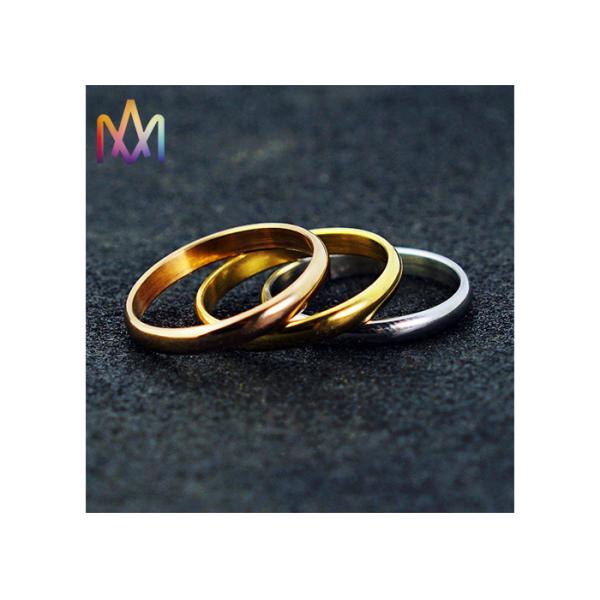 grueso de 1.5m m tres anillos grabados apilables del pedazo