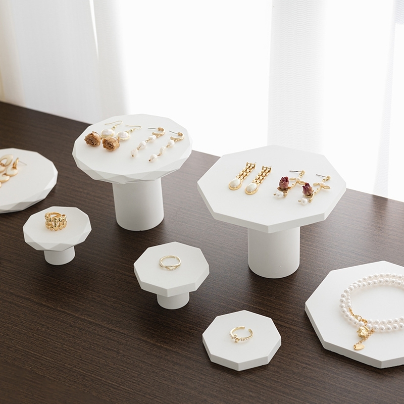 White Jewelry Display Set Jewelry Stand for Wedding Store Counter Showcase