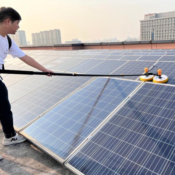 Electric Solar Panel Cleaning Machine for Cold Water Cleaning 1 Year After-sales Service