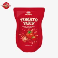 Fábrica de pasta de tomate produz 113g saquetes de pé seguindo normas de produção ISO HACCP BRC e FDA