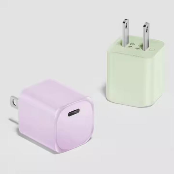 Adaptateur de chargeur mural mini cube GaN personnalisé de couleur blanche compacte avec un seul port C pour prise américaine, pour téléphones portables, entrée 100-240V