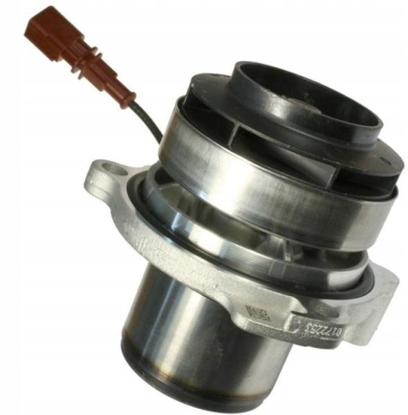 04L121011E Engine Parts Water Pump
