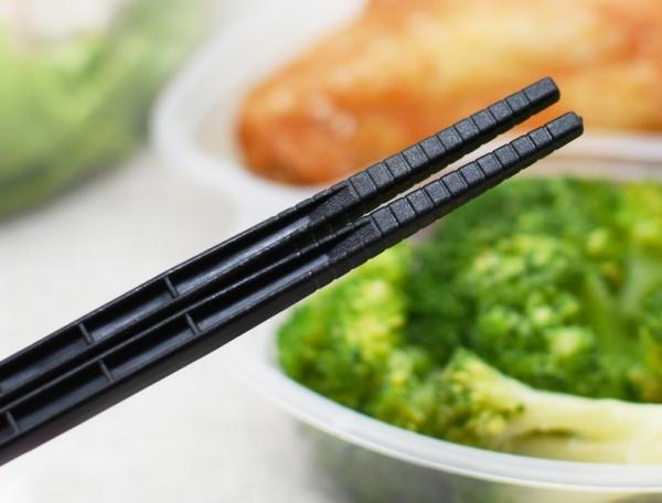 Disposable Cutlery Set Packs for Fast Food and Takeaway Services Customizable Printing