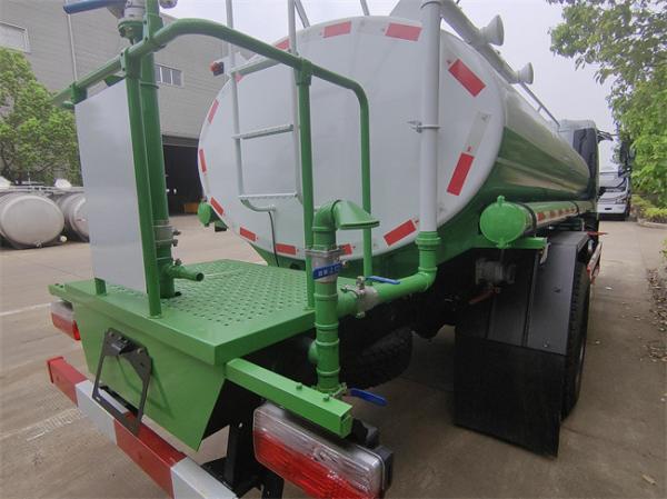 Hubei Runli Factory Small Mini Tanker Truck Fuel Oil Water Bowser Truck for Sale