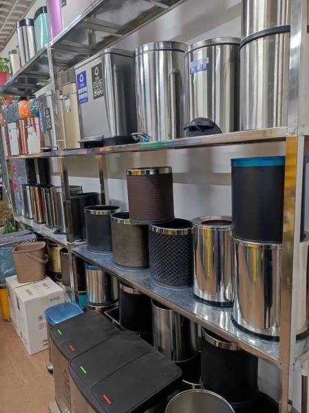 Black Stainless Steel Trash Can 2 In 1 Hotel Lobby Trash Cans
