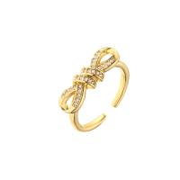 Anneaux d'or massif synthétiques de la CZ 24k épousant OEM de luxe Diamond Engagement Rings élégant