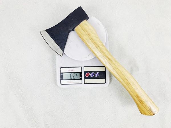 600G Size Natural color Hickory Handle Forged Carbon Steel Axe For Axe Throwing Camping And Outdoor Activities