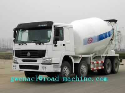 SINOTRUK HOWO 8 x 4 Concrete Mixer Trucks  Engine 371HP Concrete Mixing Equipment 10-16cbm Tank volume