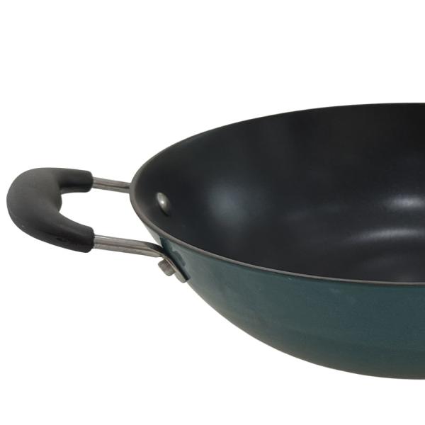 Classic 11Inch Cast Iron Chinese Wok Pan Skillet With Removable Silicone Handle