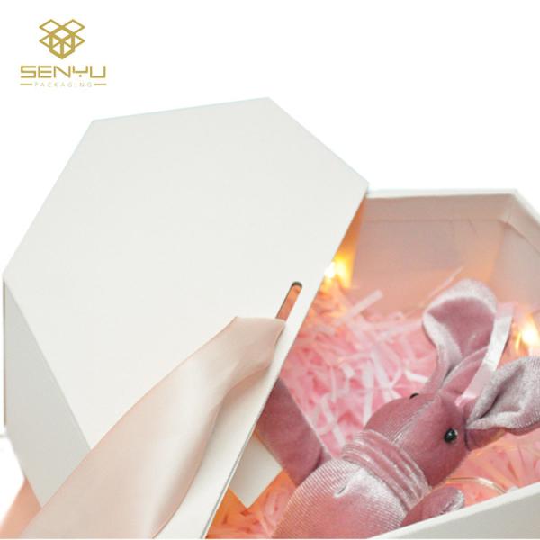 Heart Shape Half Opening Paper Gift Box With Flowers And Gifts Happy Valentiday Party