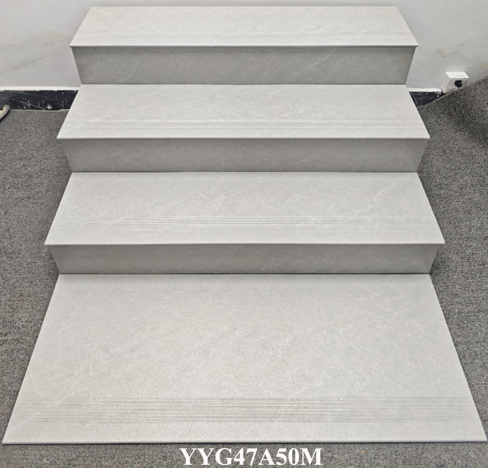 Gray Beige Moisture-proof 470x1200mm Matt Ceramic Staircases Step and Riser For Balcony