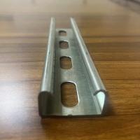 GB/T 700-2006 Estándar de acero al carbono galvanizado perforado con conducto de apoyo C en forma de grado Q195/Q235/Q345