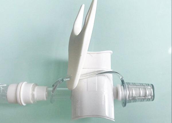Light Weight Closed Suction Catheter System Effectively Cleaning Oral Sputum