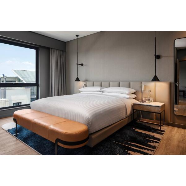 Marriot Hotel Modern Simplified Design Leather Upholstered Headboard & Bedbase