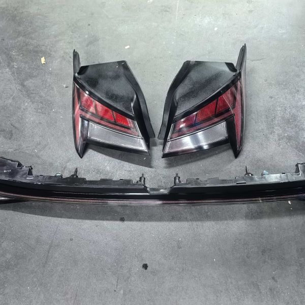 For Hyundai Elantra Tail Light Used Auto Parts LED Combination Tail Lamp Red Genuine Used Car Parts